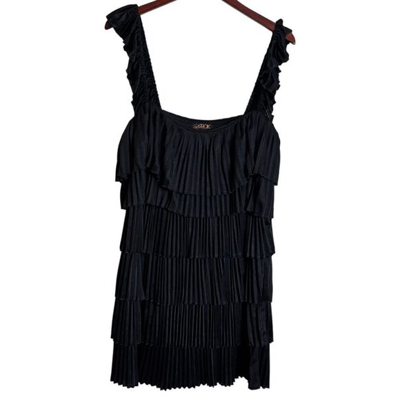 Larok Black Pleated Tiered Mini Babydoll Dress Size large - Picture 1 of 11